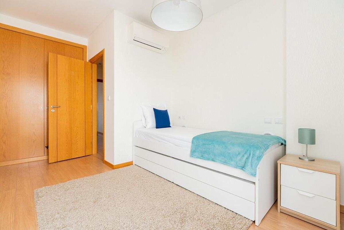 Modern Deco Apartment With Balcony Lisbona Esterno foto