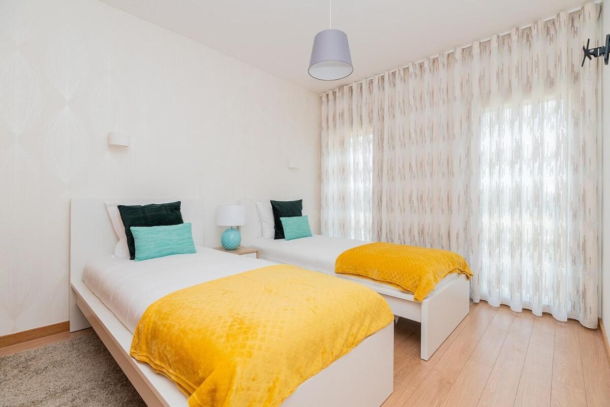 Modern Deco Apartment With Balcony Lisbona Esterno foto